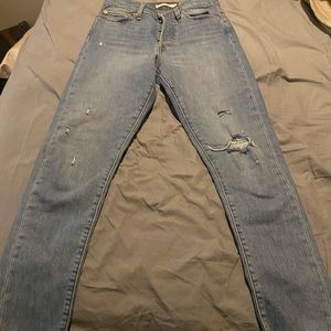 Levi’s Wedgie Skinny Cropped Denim